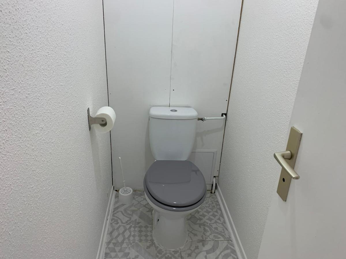 Appartement 2Eme Etage 42M2 Hyper Centre Ville / Parking Gratuit Riom Extérieur photo