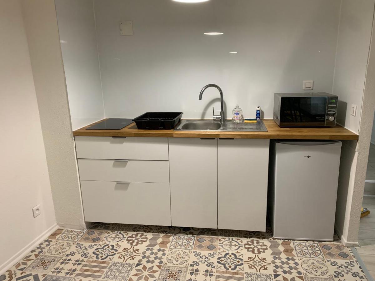 Appartement 2Eme Etage 42M2 Hyper Centre Ville / Parking Gratuit Riom Extérieur photo