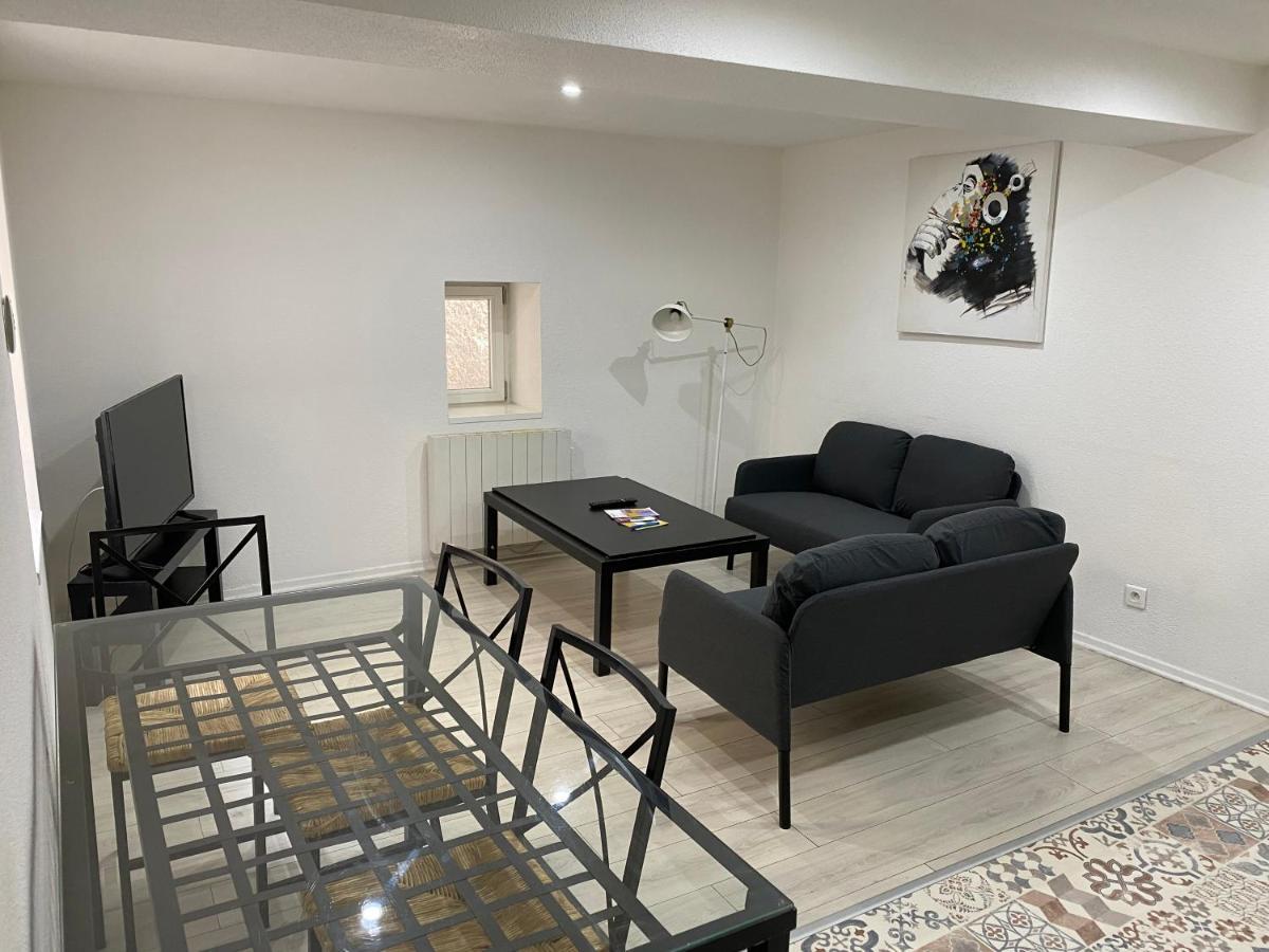 Appartement 2Eme Etage 42M2 Hyper Centre Ville / Parking Gratuit Riom Extérieur photo